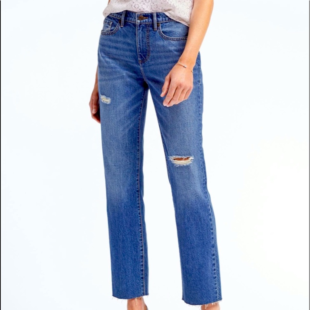 Medium Wash Fray-hem Vintage Straight Leg Jeans
